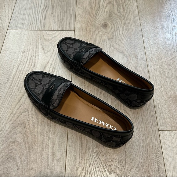 Women's Coach ODETTE Loafers Size 7.5 - Picture 2 of 9